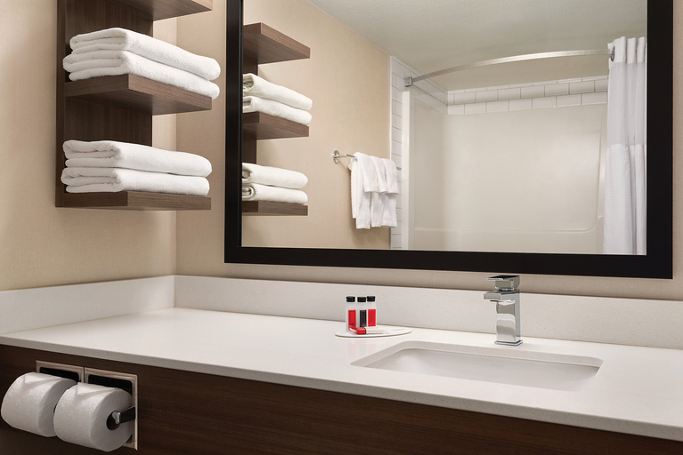 Bathroom 4, Canalta Airdrie, Division No. 6