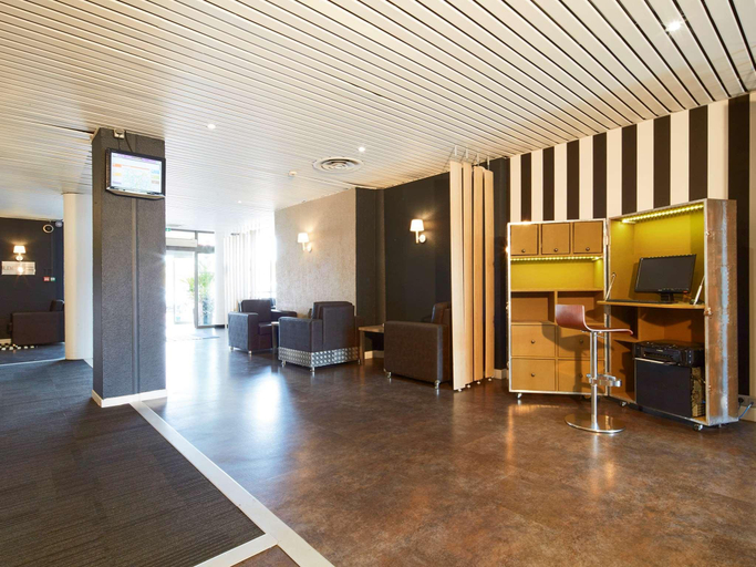 Public Area 3, Hotel Kyriad Orly Aéroport Athis Mons, Essonne