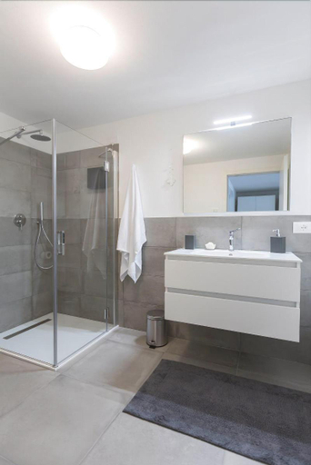 Bathroom 4, Arco Dei Sogni, Trento