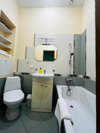 5, Iren Politech apartment, L'vivs'ka