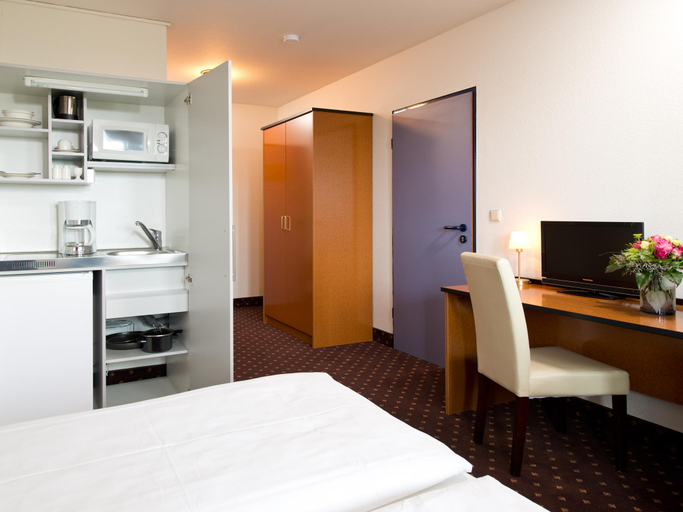 Bedroom 3, Achat Hotel Hockenheim, Rhein-Neckar-Kreis
