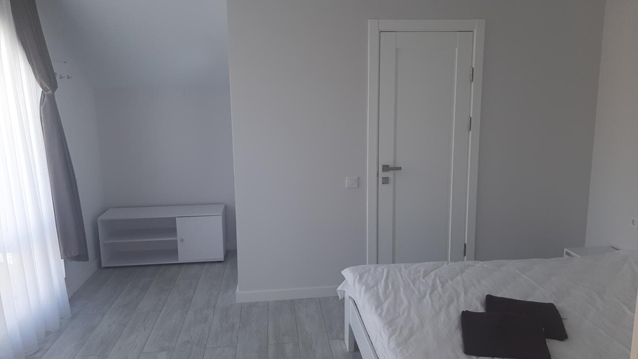 Bedroom 3, Софія, Rakhivs'kyi