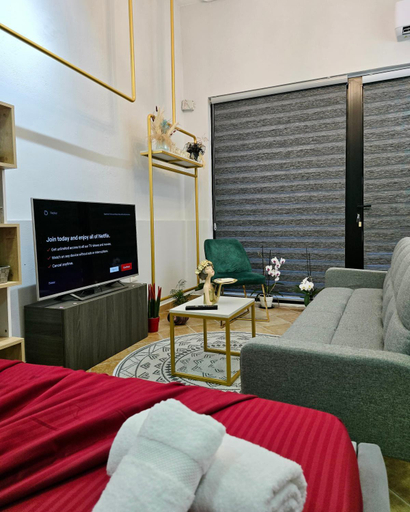 Others 4, Anina Guesthouse, Durrësit