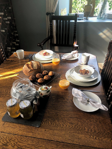 Food & Drinks 5, Stone Lodge B&B