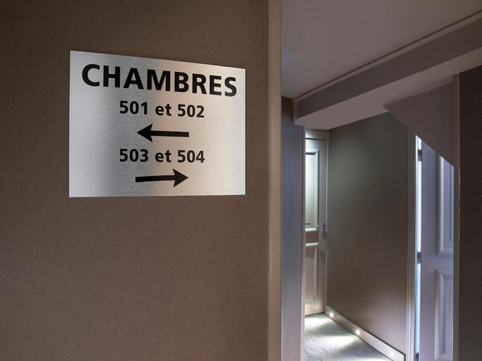 Public Area 3, Hotel Jacques de Molay, Paris