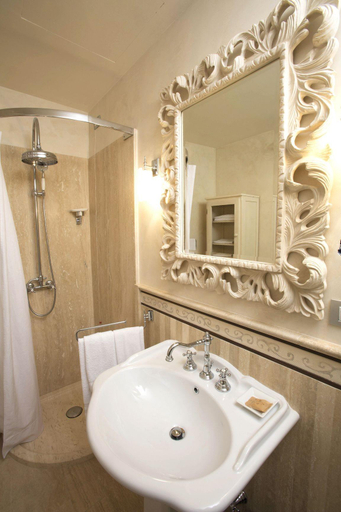 Bathroom 5, Casa del Vino della Vallagarina, Trento