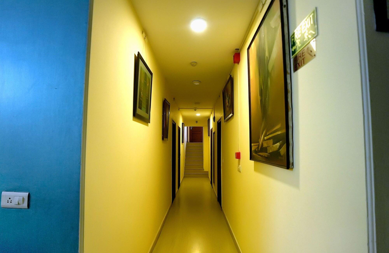 Public Area 2, Hotel Oscar, Delhi