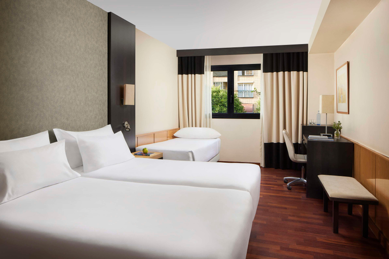 Bedroom 4, iStay by NH Ciudad de Valencia Hotel, Valencia