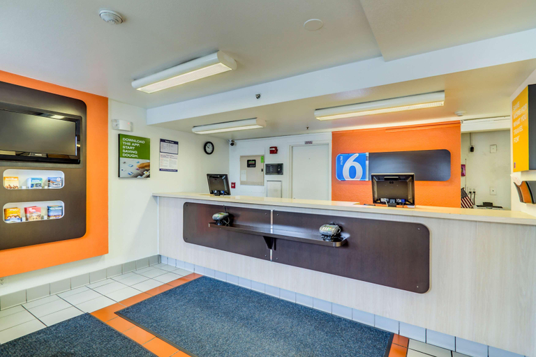 Public Area 2, Motel 6 Baltimore BWI, Baltimore