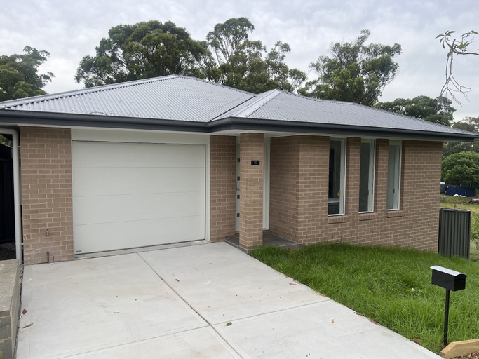 Exterior & Views 1, Strawberry Lodge, Lake Macquarie - North