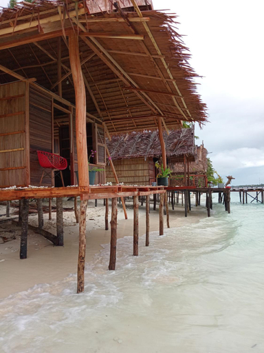 Others 3, Famhomestay, Raja Ampat