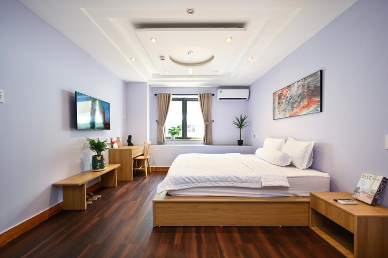 Bedroom 12