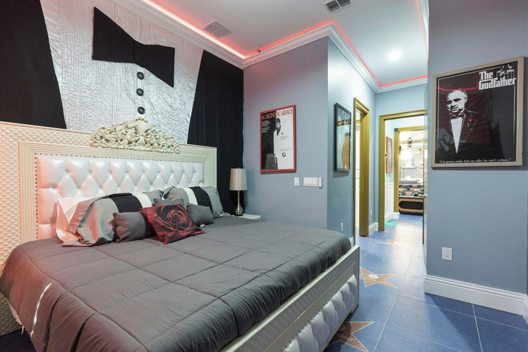 Bedroom 3, Luxury Mansion w Pool Sleeps 60, Polk