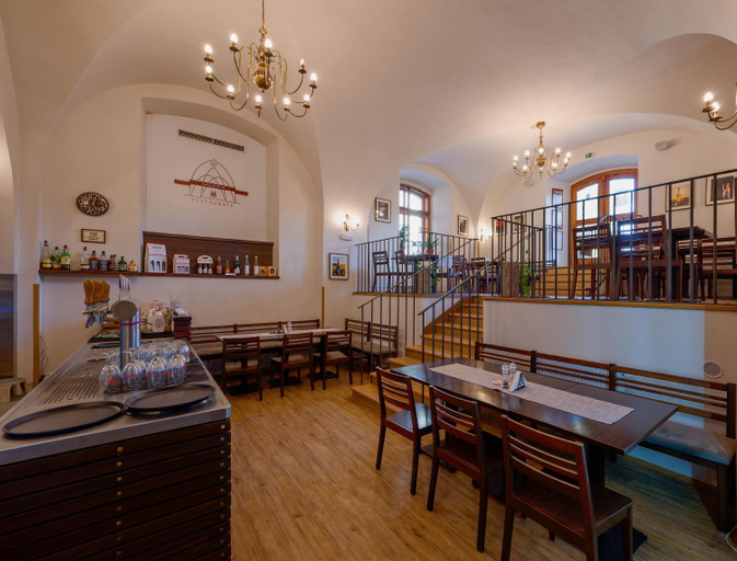 Food & Drinks 5, Hotel Klaster Zeliv, Pelhřimov