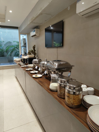 Food & Drinks 5, Perch Service Apartment DLF Cyber City, Gurgaon