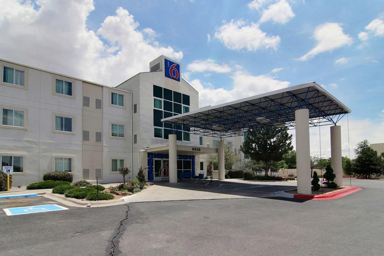 Exterior & Views 2, Motel 6 Albuquerque, NM - North, Bernalillo