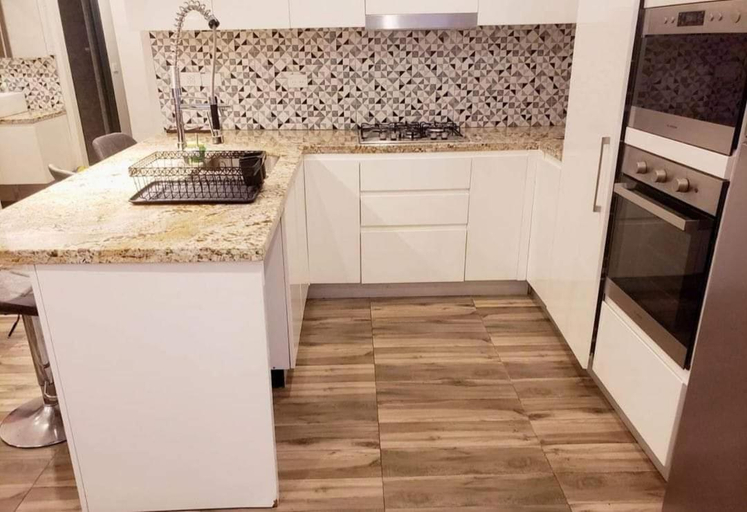 4, Breeze Apartments, Ba