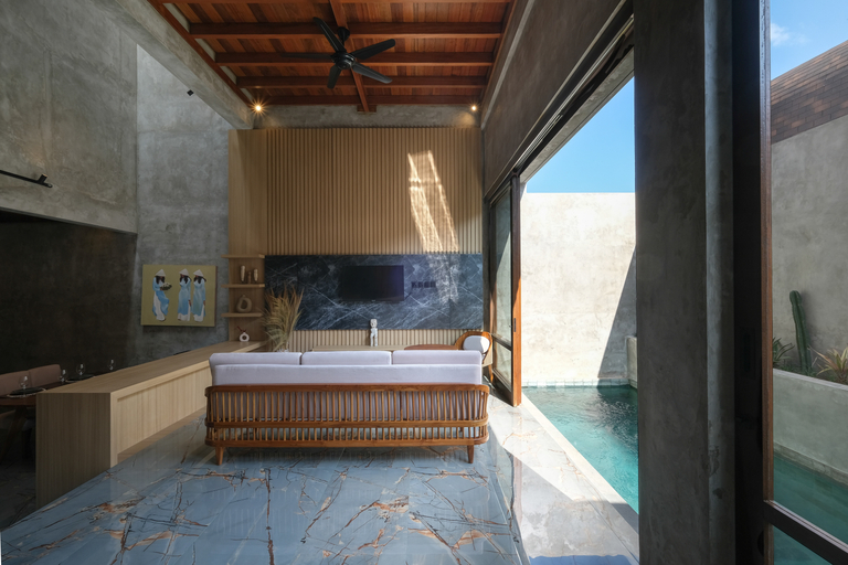 Others 2, Villa Daniil Pererenan, Badung