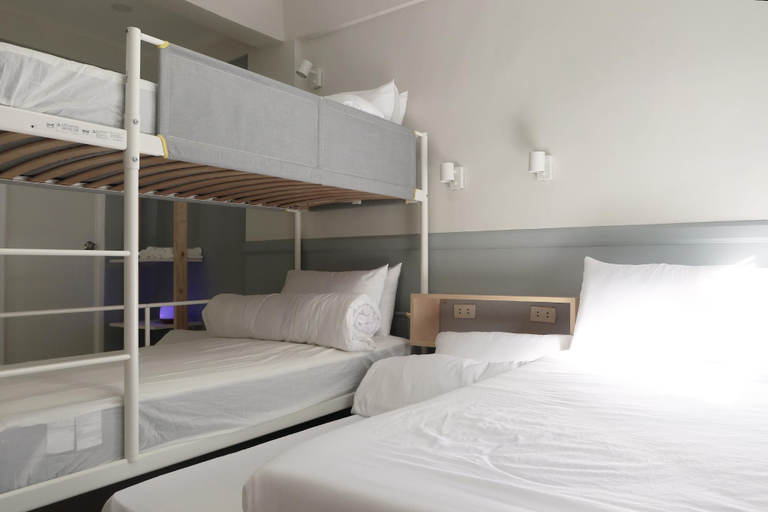 Bedroom 16