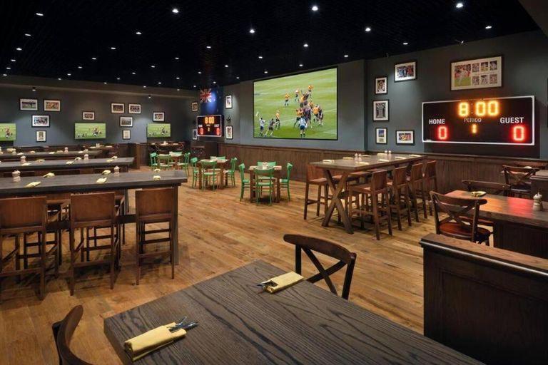 Food & Drinks 5, Amazing Studio, Address Marina., Dubai
