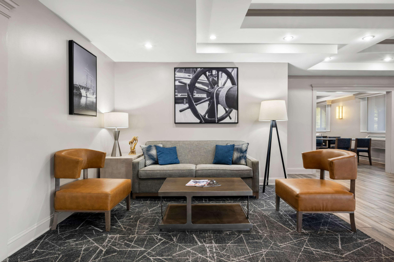 Public Area 2, Best Western Dartmouth-New Bedford, Bristol