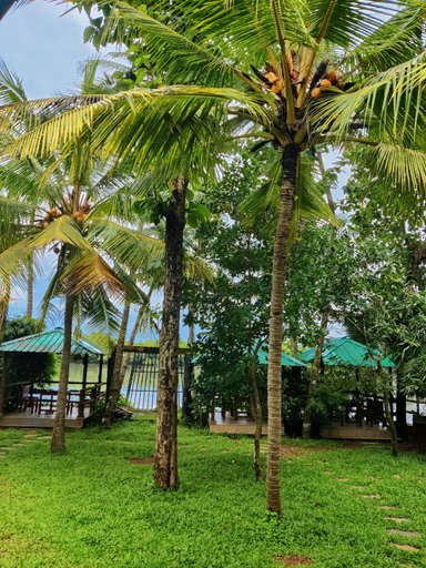 Others 5, Vista Al Rio, Mahe