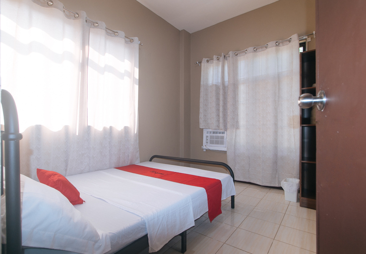 Bedroom 3, RedDoorz @ Aurea Apartelle, Iloilo City