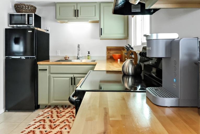 Kitchen 5, Boho Modern Retreat with Mountain Views Unit 1 Durango, La Plata