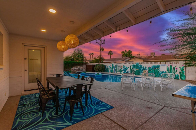 Room 2, Vacay on Villa Pool Putting Grn Old Town, Maricopa