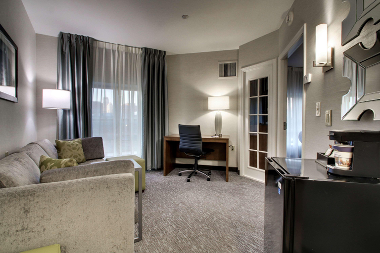 Bedroom 3, Roundhouse Suites, Boston