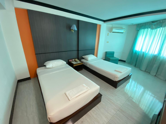 Bedroom 3, โรงแรมโกลเด้นแกรนด์ พิษณุโลก, Muang Phitsanulok