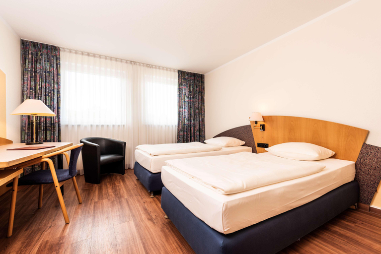 Bedroom 3, Arvena Kongress, Bayreuth