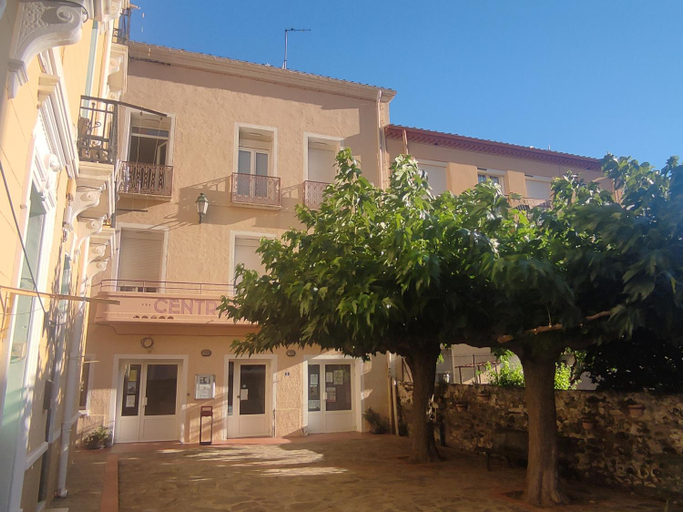 Others 3, Central Hotel, Pyrénées-Orientales