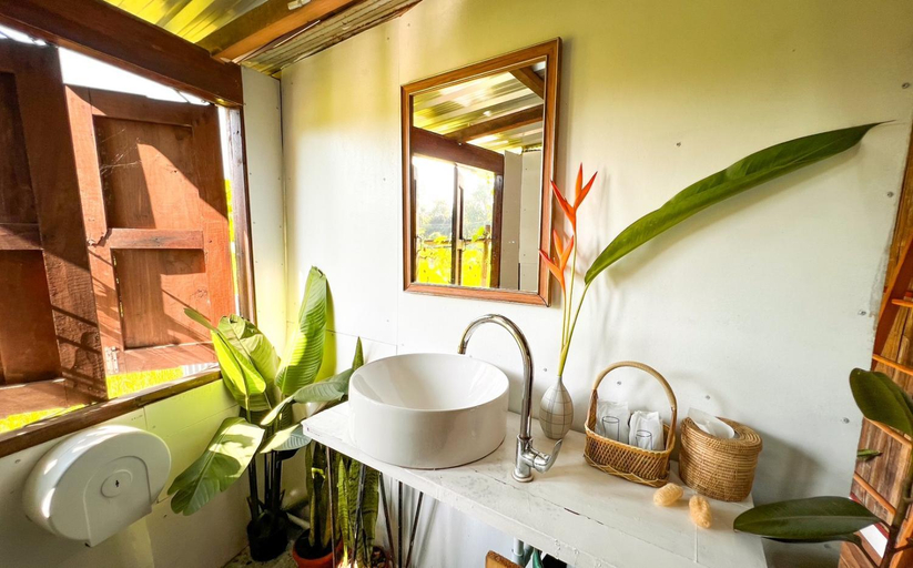 Bathroom 3, TungHomestay, Muang Nan