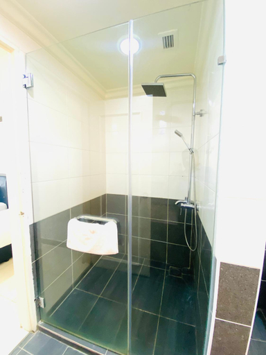 Bathroom 4, Sunbow Service Suites at Times Square Bukit Bintang, Kuala Lumpur