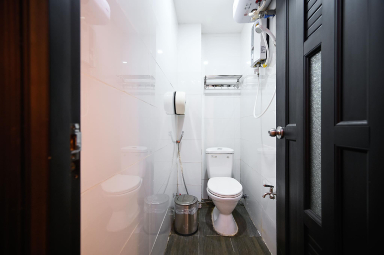 Bathroom 5