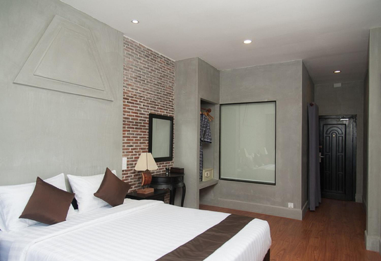 Bedroom 18