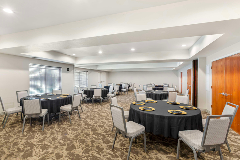Food & Drinks 5, Best Western Plus Villa Del Lago Inn Patterson, Stanislaus