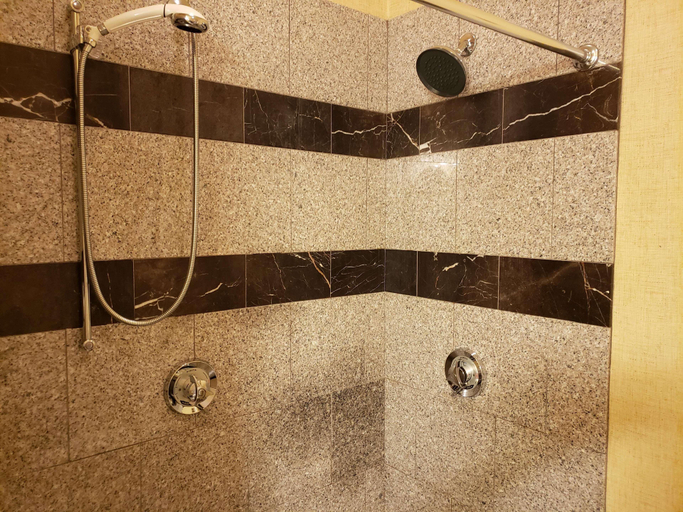 Bathroom 4, Best Western Merry Manor Inn, Cumberland