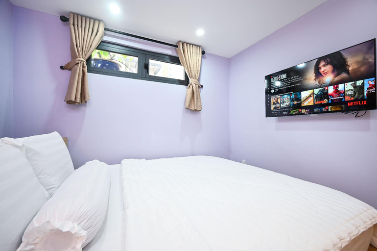 Bedroom 12