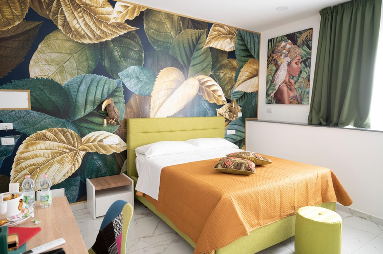 Others 2, Seven7 Rooms, Catania