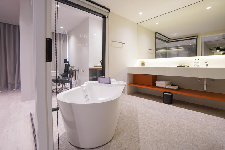 Bathroom 4, Maybis Hotel, Bang Phli