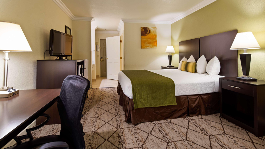 Bedroom 3, Best Western Executive Inn, Merced