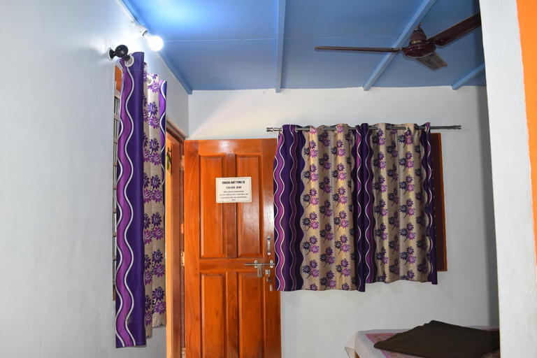Others 4, GUNDAPPA cafe GOKARNA KUDLE beach, Uttara Kannada