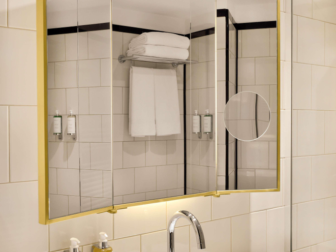Bathroom 4, Hotel L'Echiquier Opera Paris-Mgallery, Paris