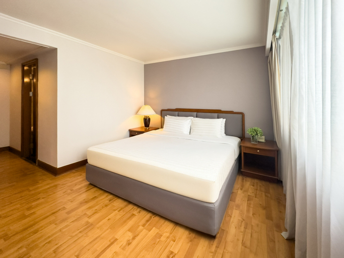 Bedroom 30