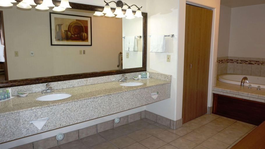 Bathroom 4, Best Western Grande River Inn & Suites, Mesa
