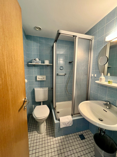 Bathroom 3, Hotel Haus Christa, Cochem-Zell