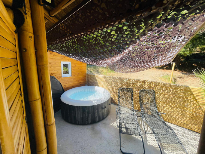 Others 2, Suite Bambou Bien-etre a Bali - Le soleil des Cevennes, Gard