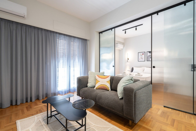 Room 4, LIV - Peaceful Pagrati Getaway, Attica